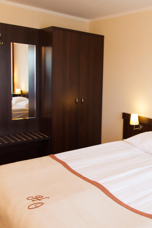 Hotel Ostrawa Wodzisław Śląski Bagian luar foto