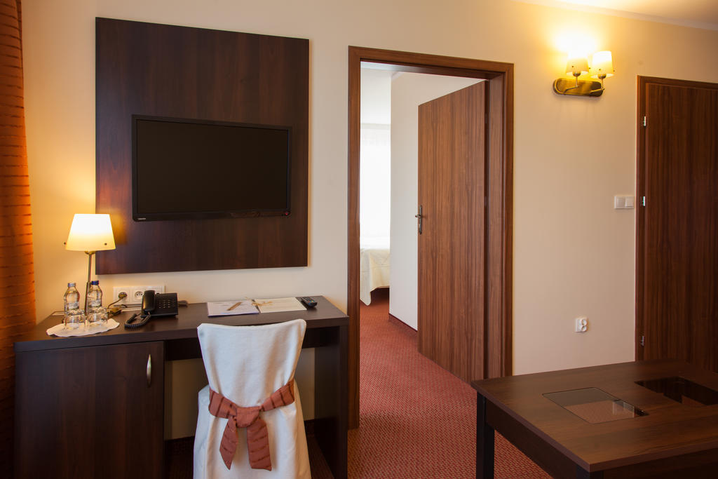 Hotel Ostrawa Wodzisław Śląski Ruang foto