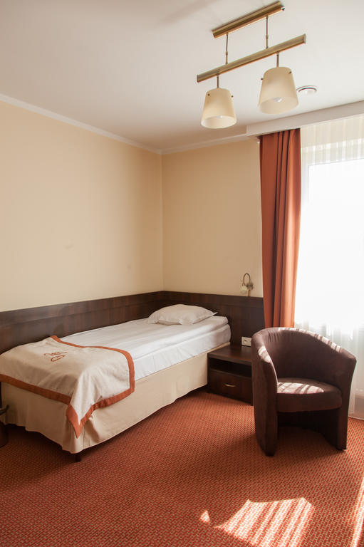 Hotel Ostrawa Wodzisław Śląski Ruang foto