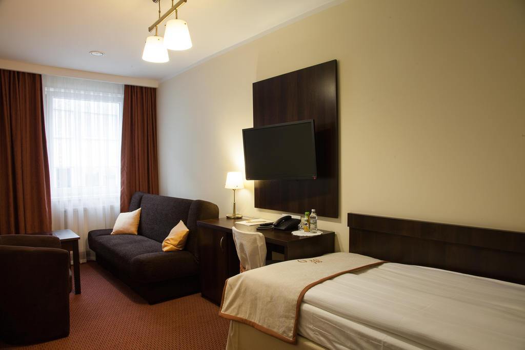 Hotel Ostrawa Wodzisław Śląski Ruang foto